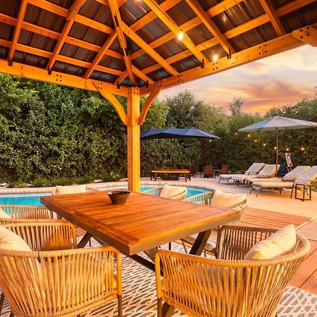 Timeless-Texas-Inn - Heated Pool Oasis & Lux Vibe Раунд-Рок Экстерьер фото